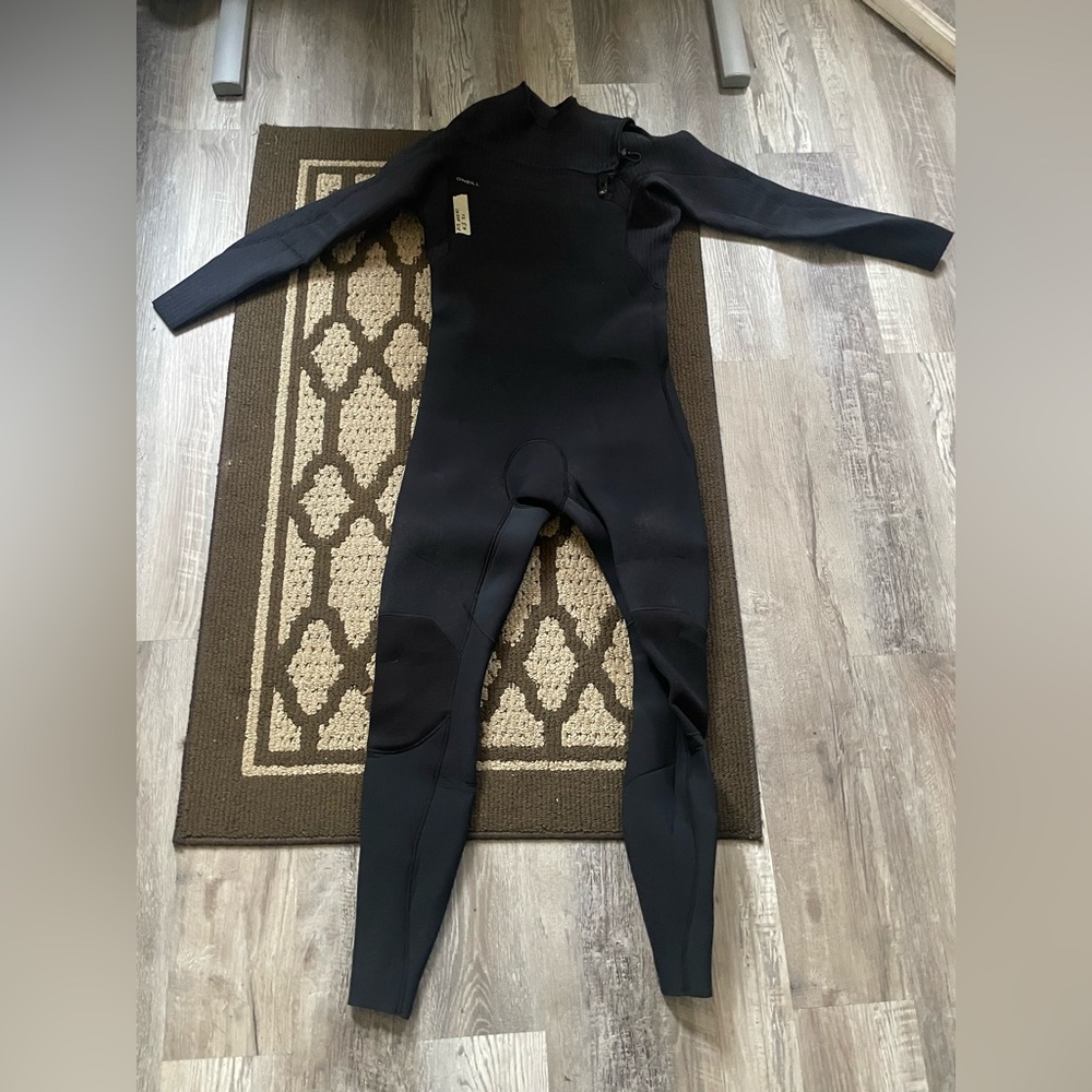 O’Neill Hyperfreak 4/3MM Men’s XL Neck Zip Full Wetsuit